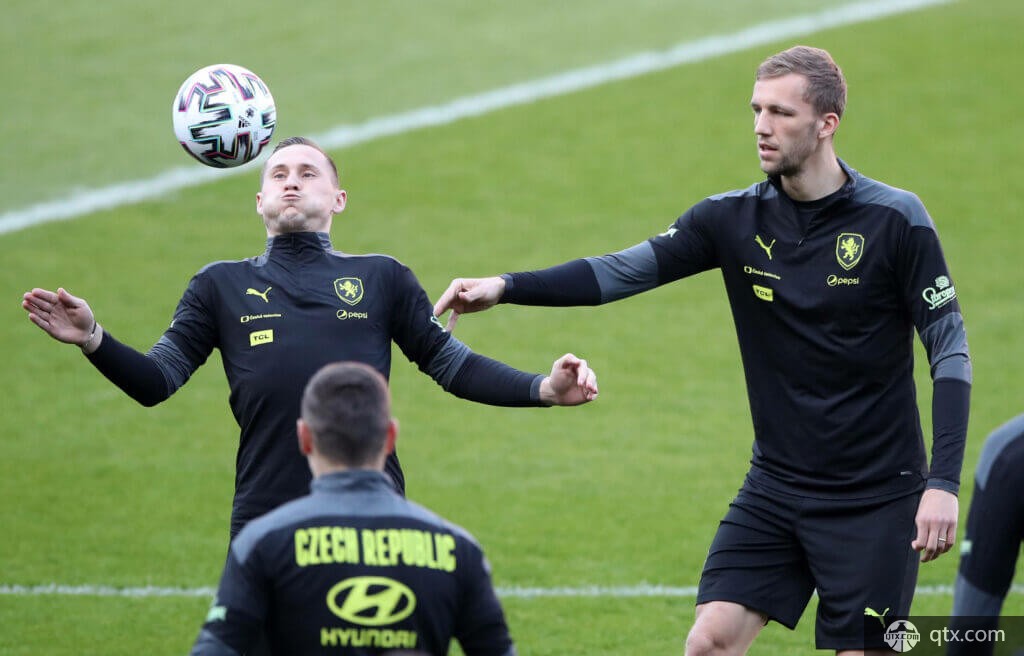 英雄与团队 英雄与团队