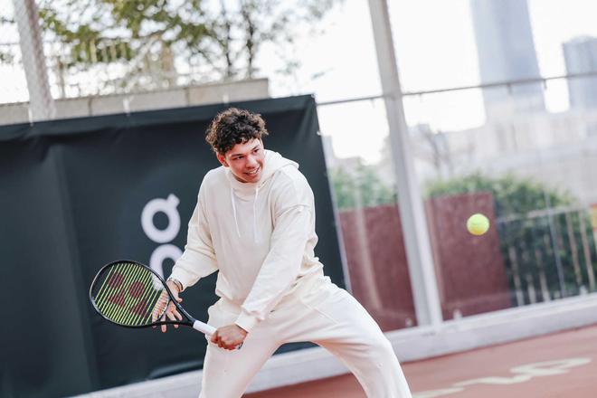 他的成长离 他的成长离