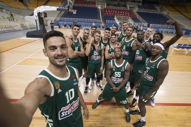 施罗德辅佐 施罗德辅佐