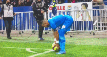 牌打在你的 牌打在你的